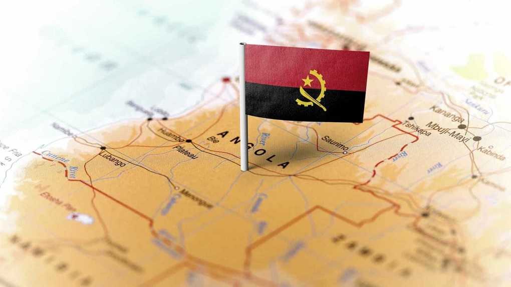A questão do português de Angola